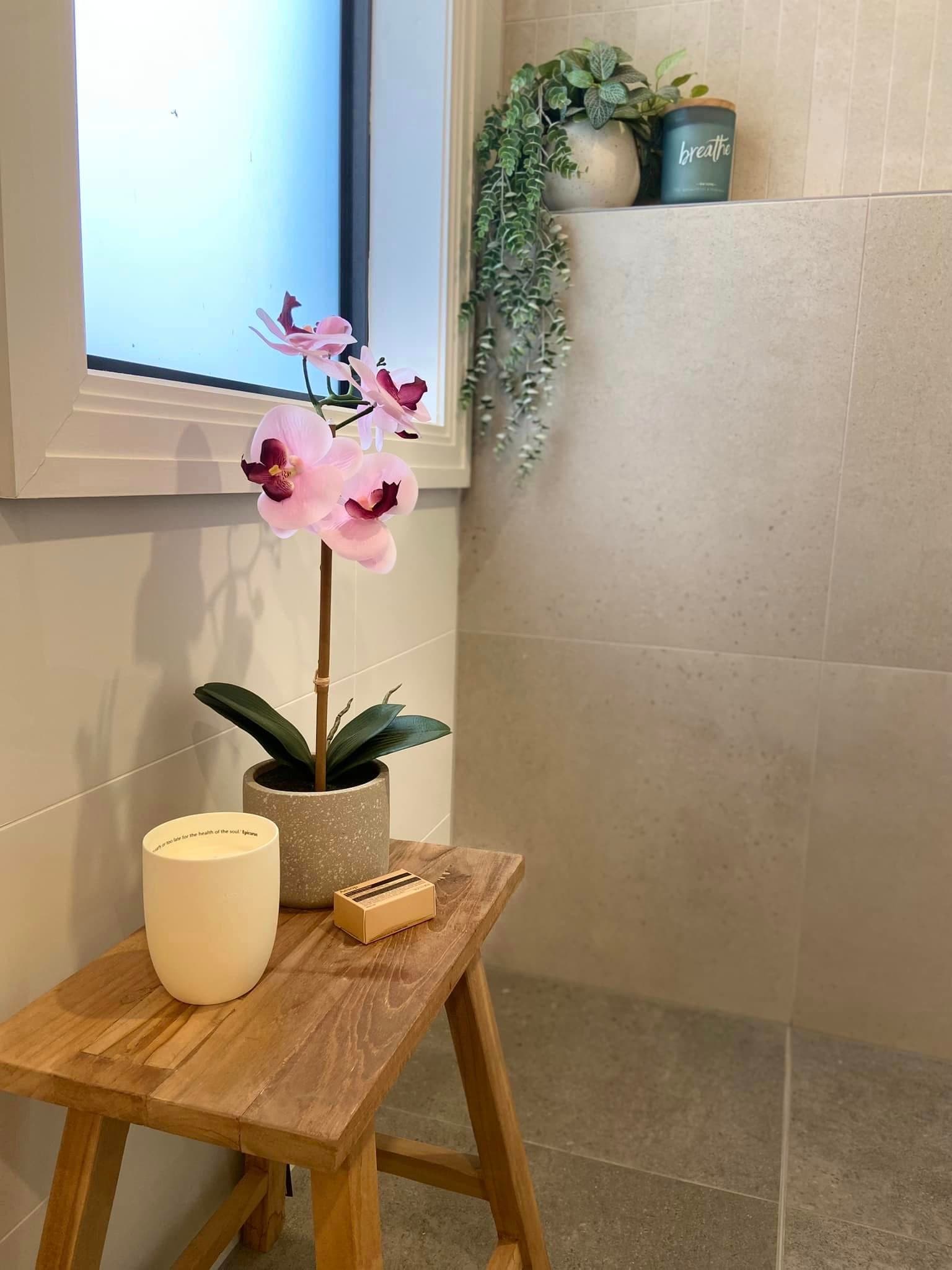 Feature wall tiling in living room